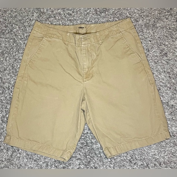 Old Navy Men’s shorts size 34 - Picture 1 of 3